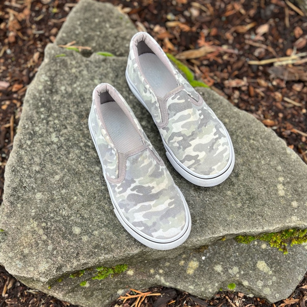 Canvas slip on sneakers